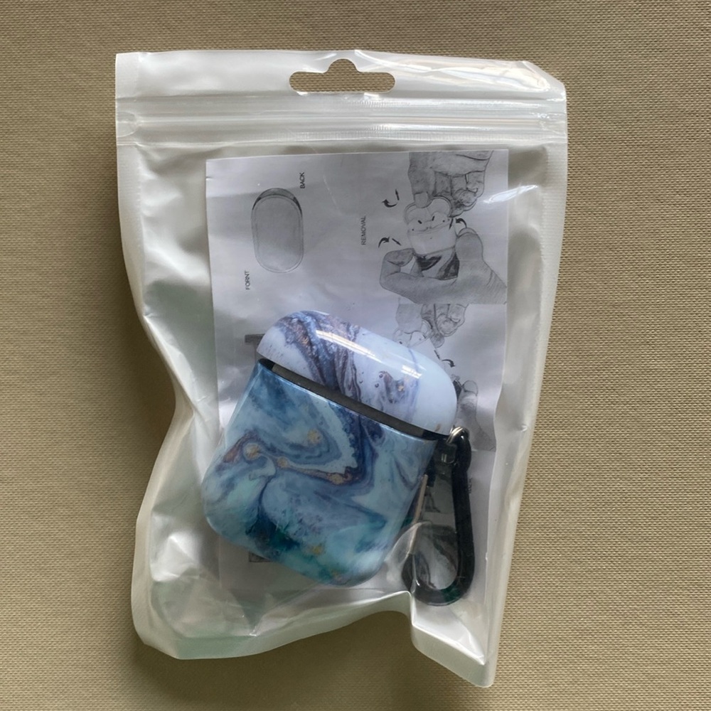 NWT Blue Marble Hard Case Cover w/ Keychain Compatible with 1/2 Gen AirPods